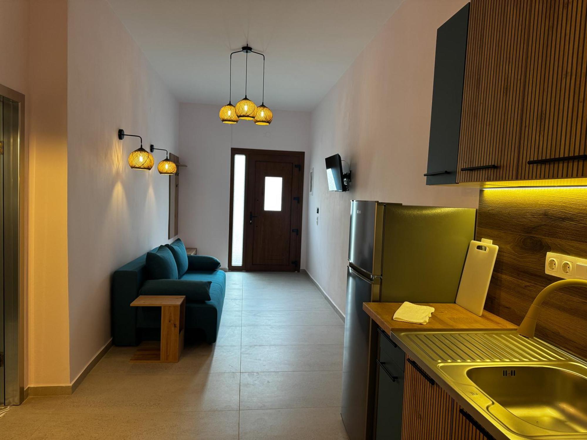 يميناريا Villa Anthelion المظهر الخارجي الصورة